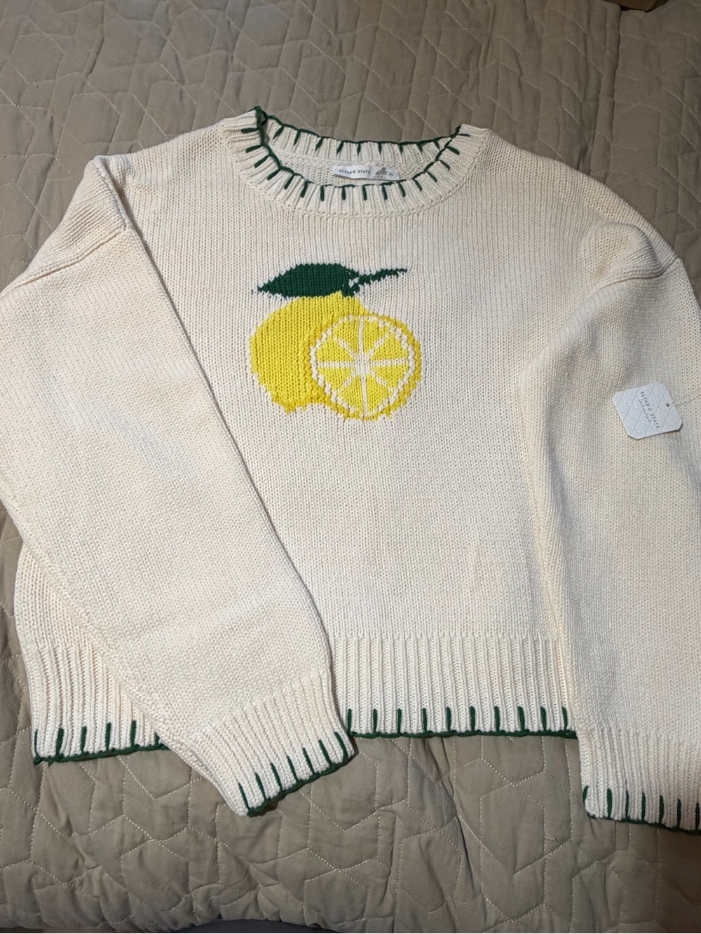 Lemon sweater XL